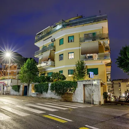 Vatican Aurelia House - Vicino Metro E Al Vaticano - Luminoso E Moderno * Rome
